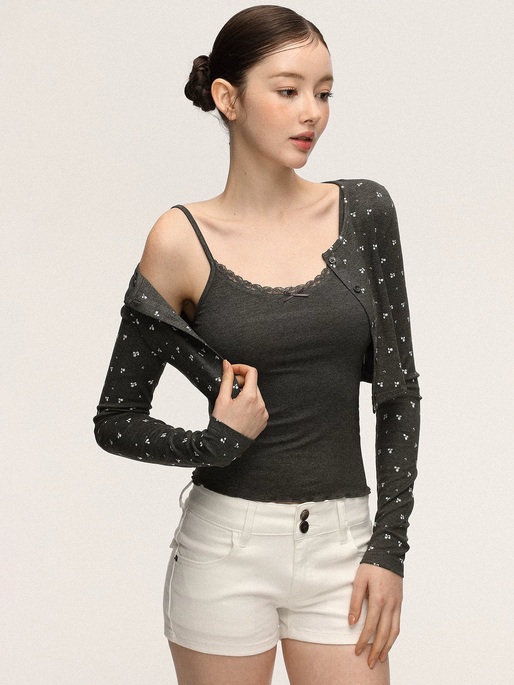 Anna Aneae Floral Knitted Cardigan Slim-fit Suspenders Two-piece Set