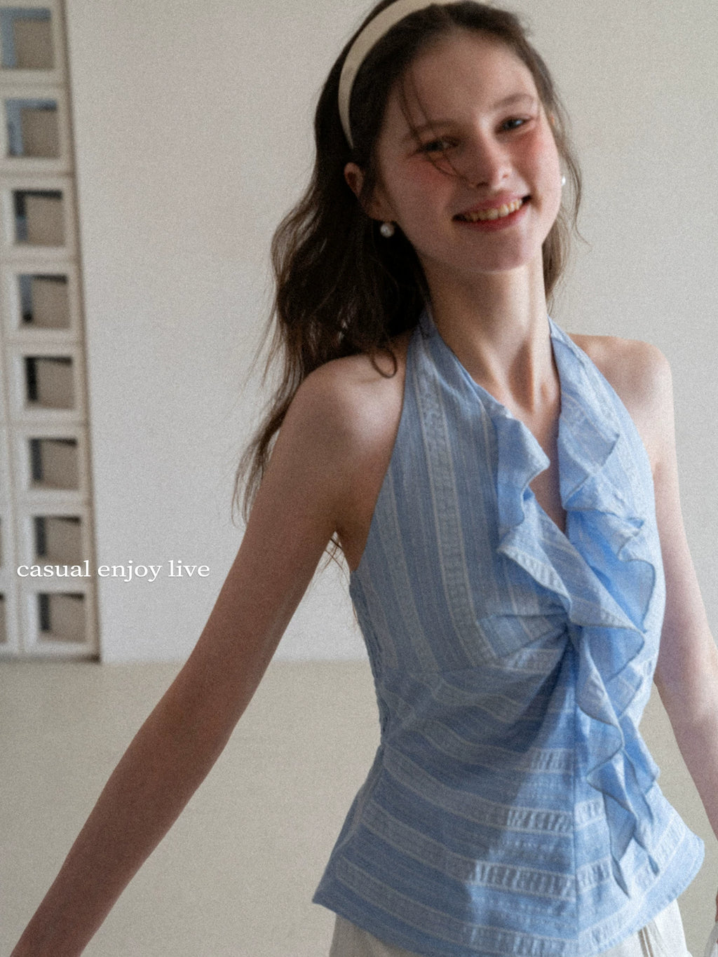 EGGKA V-neck Neck Halter Slim Vest