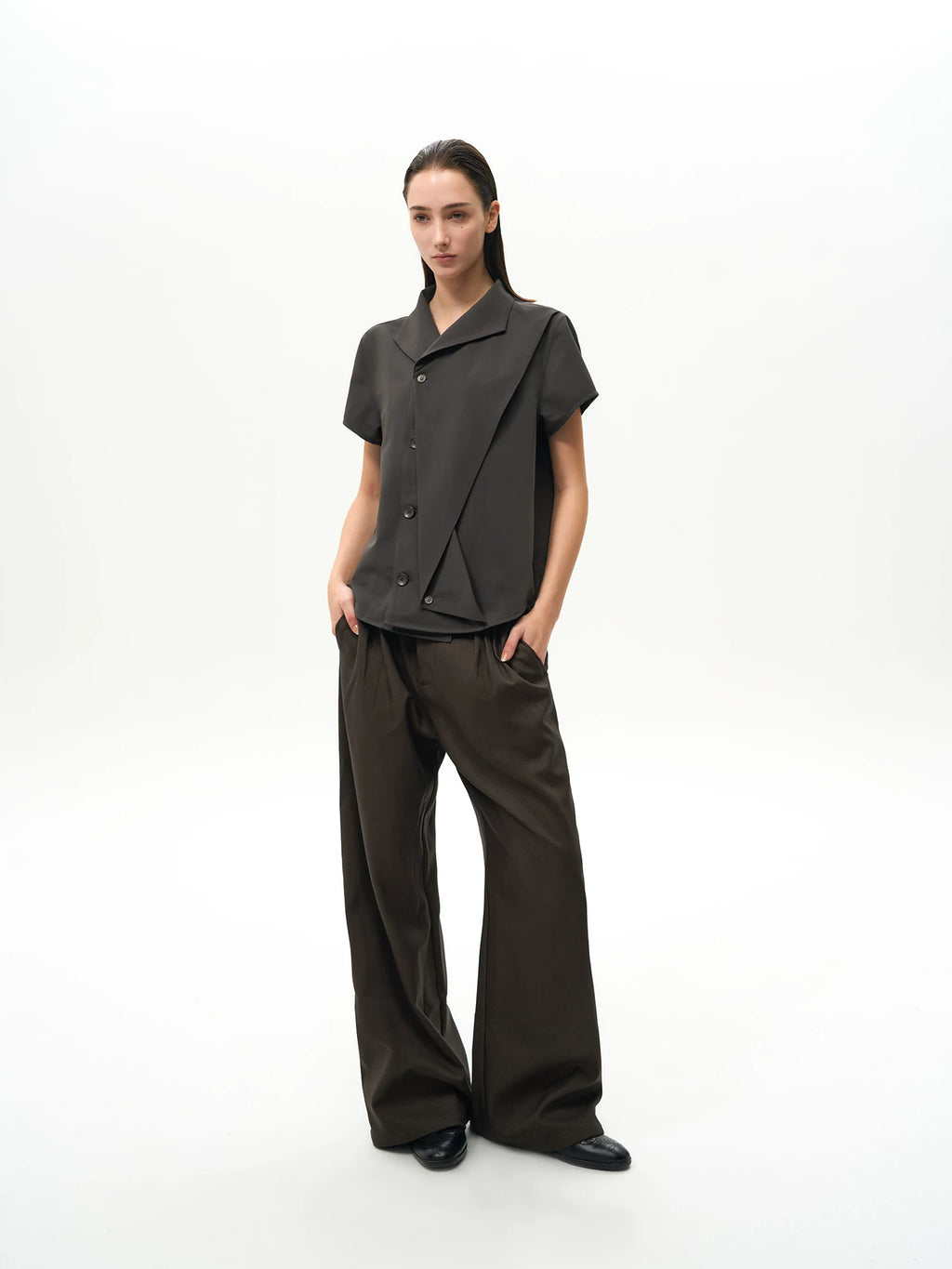 Slight Vogue Folded Flip Sleeve Short Sleeve Shirt