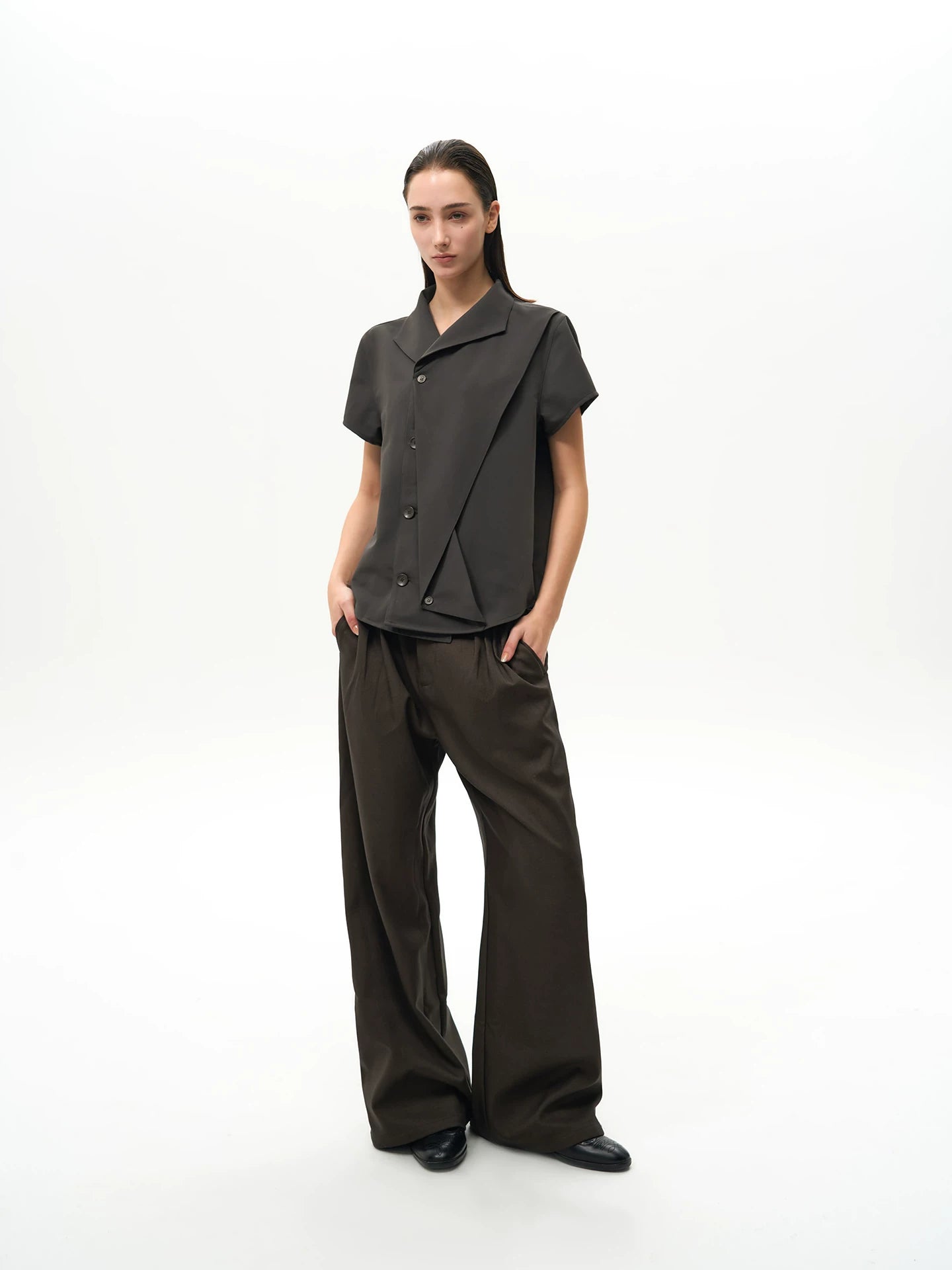Slight Vogue Folded Flip Sleeve Short Sleeve Shirt