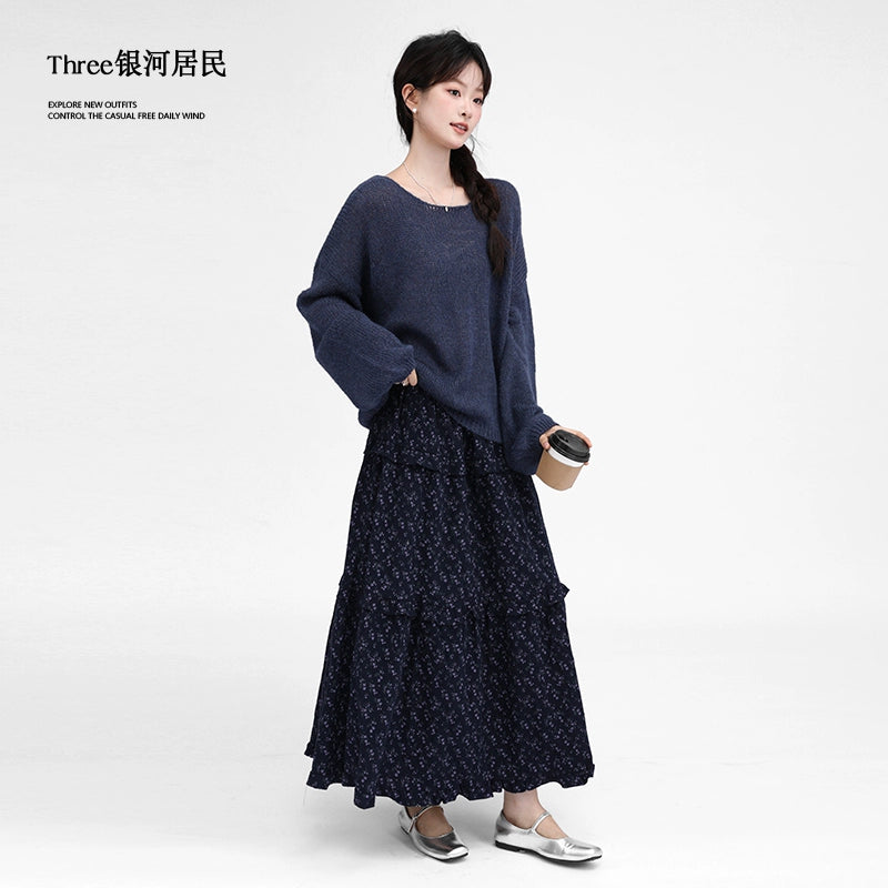Three Gentle and Lazy Hollow Blouses