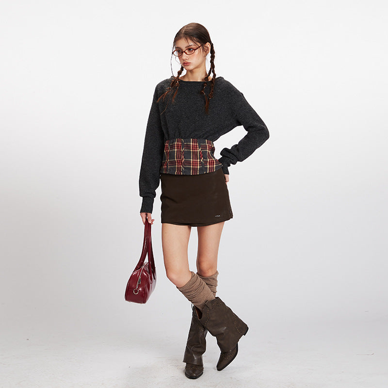 Nariele Short Stitched Slim-Fit Knitted Sweater