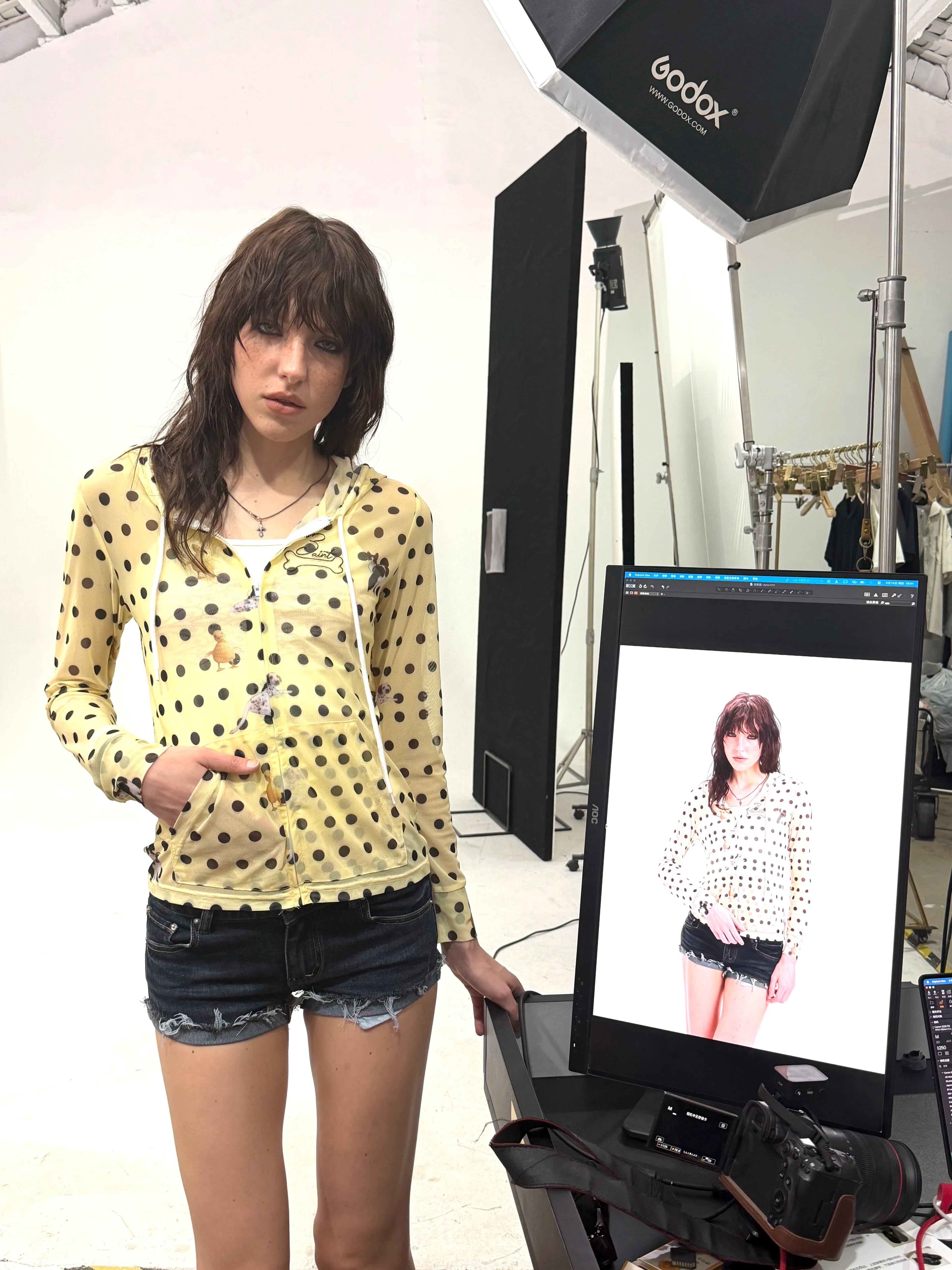 DETW Polka Dot Thin Hooded Zip-up Jacket
