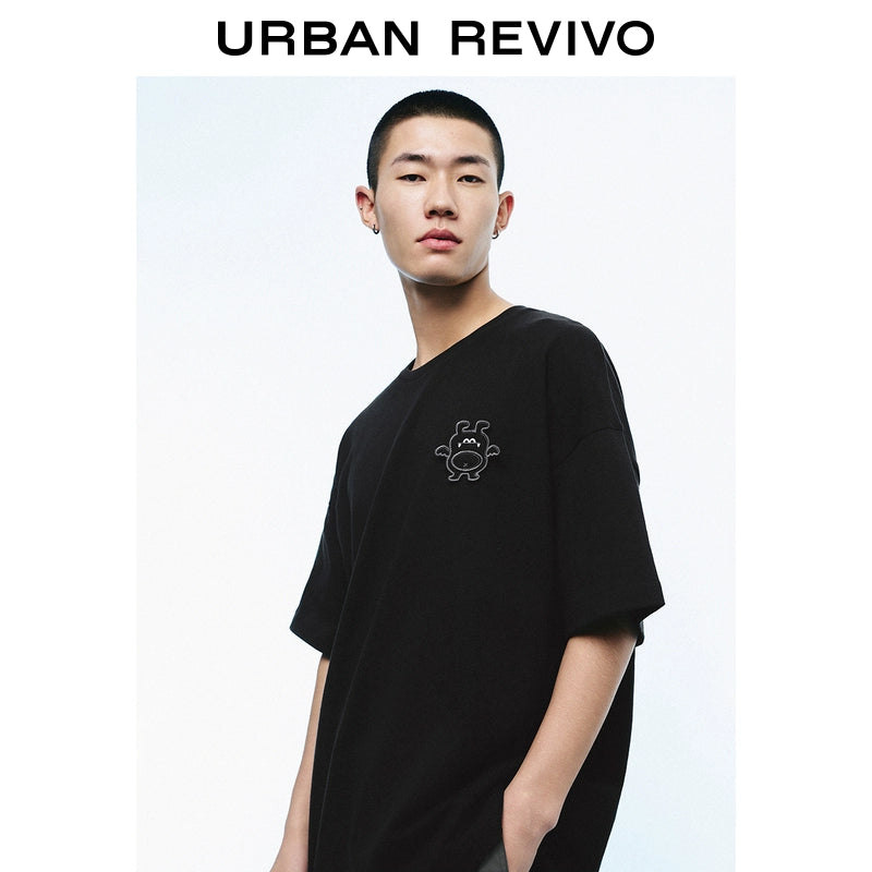 URBAN REVIVO Casual 3D Pattern Cotton Tee
