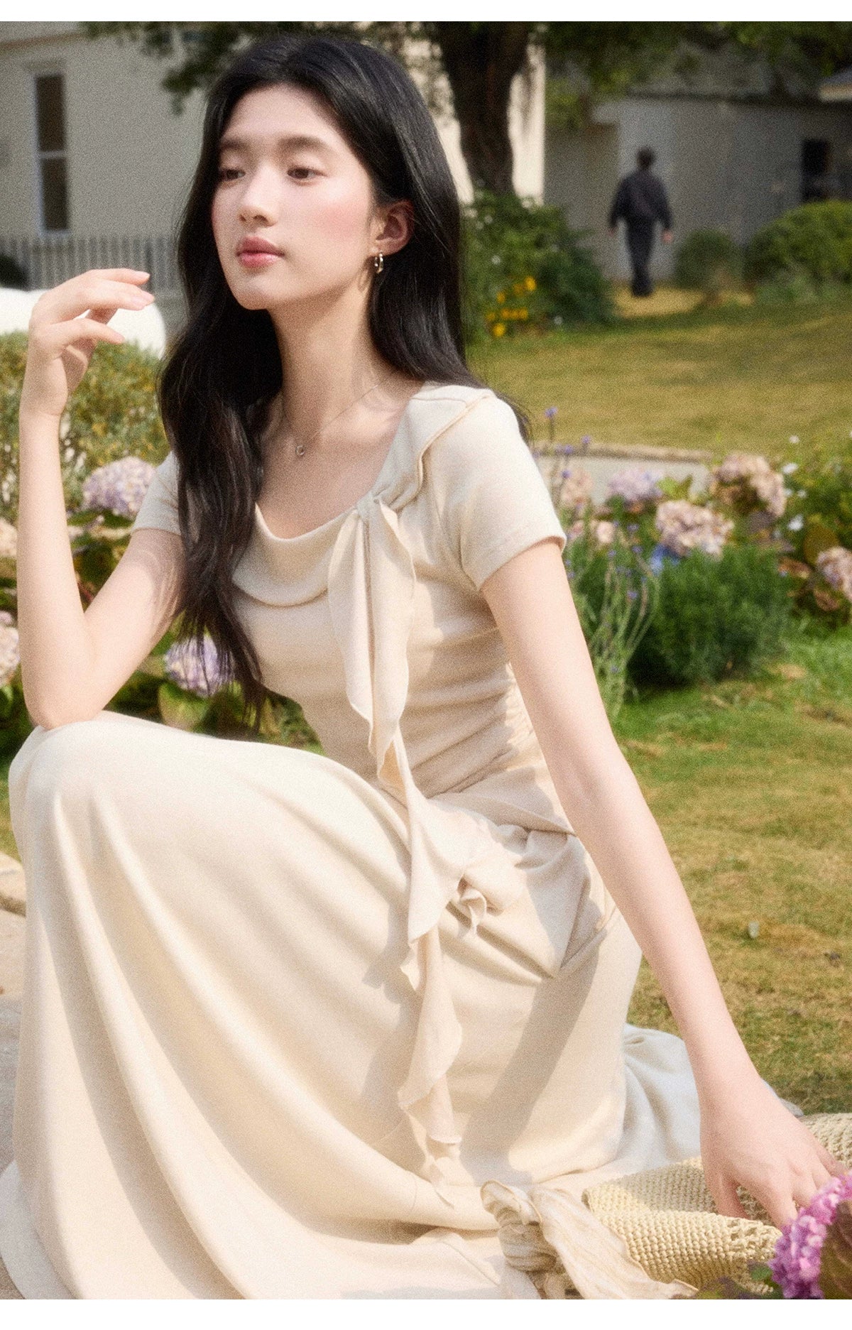 TYANG Waist Lace-up Large Lapel Streamer Slim Tee