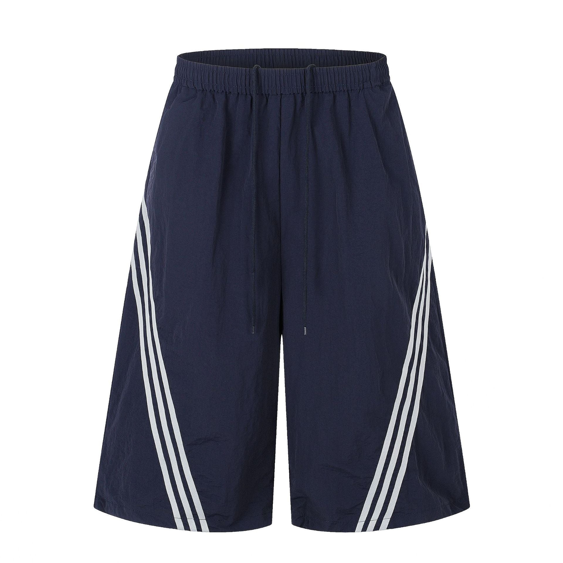 11KN Loose and Versatile Three-bar Sports and Leisure Shorts