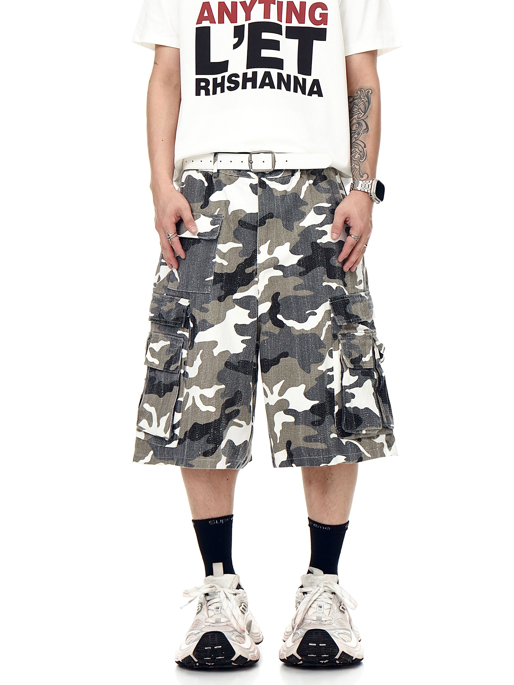 BLACKLISTS Multi-pocket Camouflage Tooling Shorts