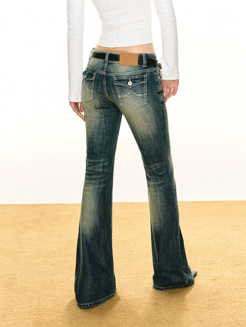 Ariseism Vintage Slim Slim Straight Pull Jeans