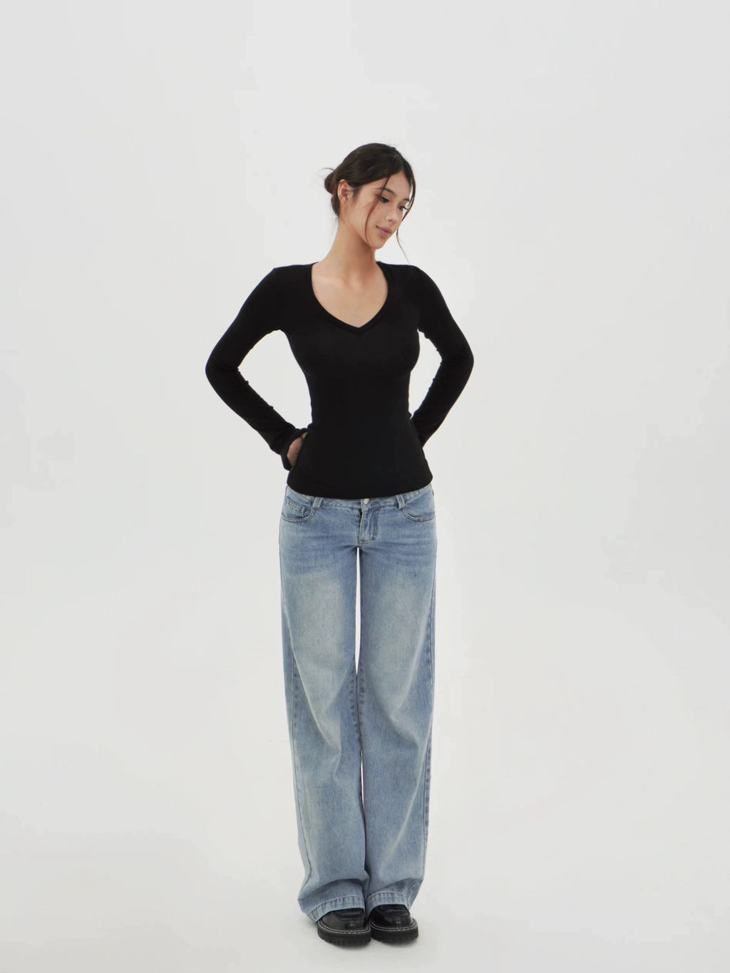 Jim KennetV Neck Stretch Bottom Long Sleeve Top