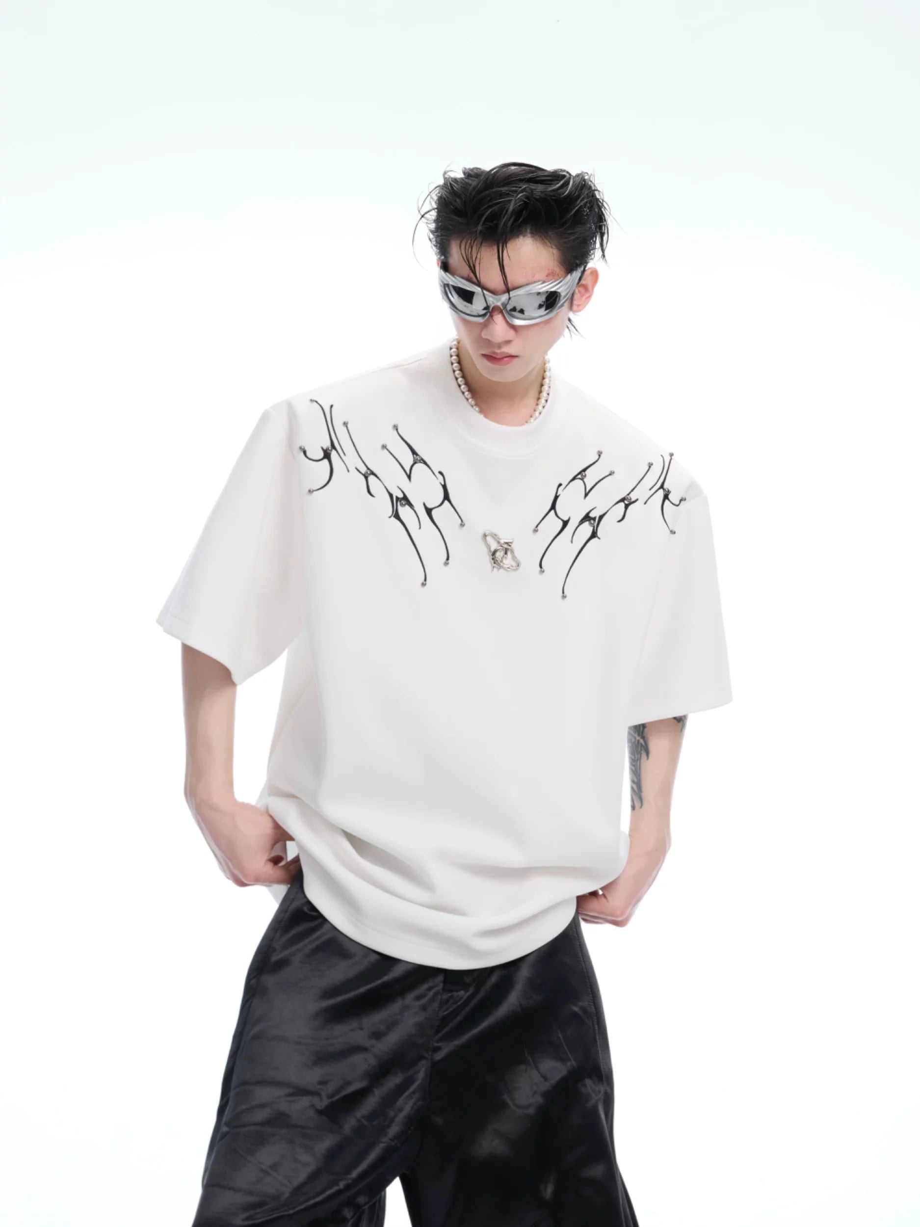 ArguECulturE Spine Embroidery Loose Crew Neck Tee