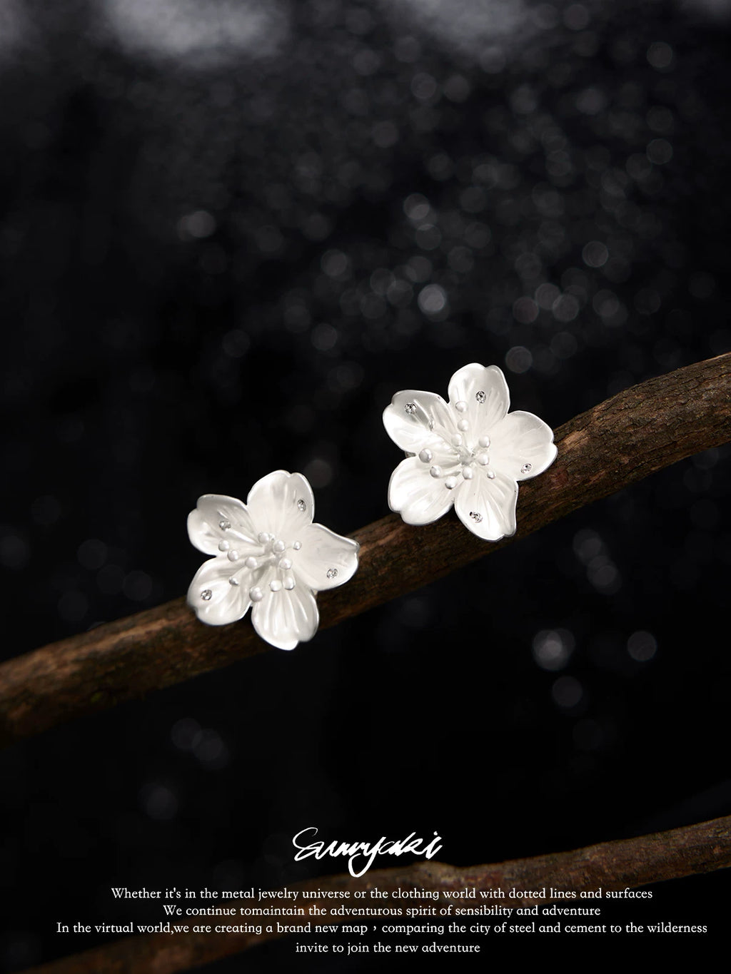SUMIYAKI Three-dimensional Flower Earrings