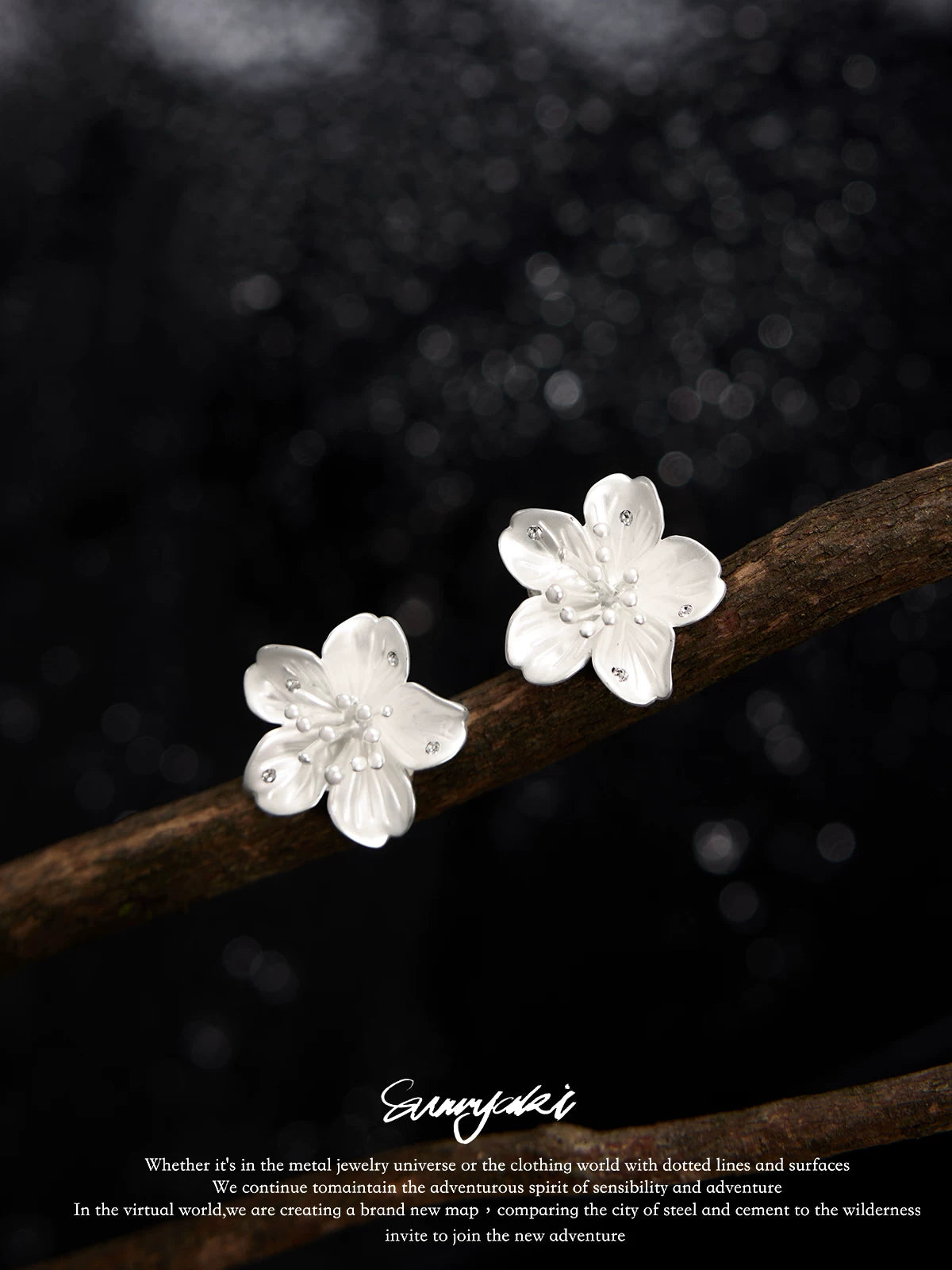 SUMIYAKI Three-dimensional Flower Earrings