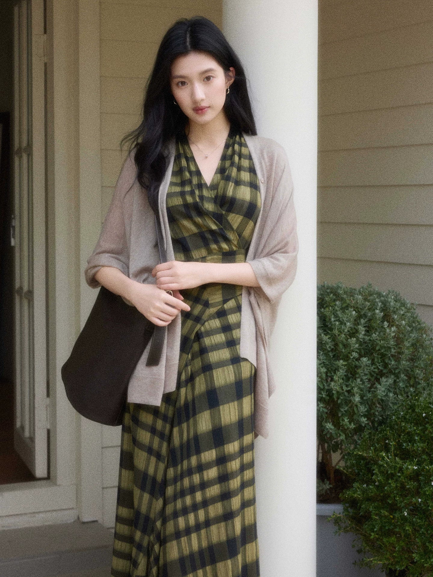 TYANG Retro V-neck Plaid Dress