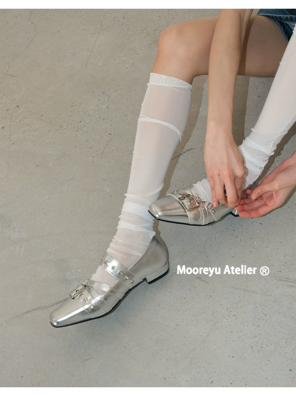 Mooreyu Vintage Leather Small Square Head Rivet Flats