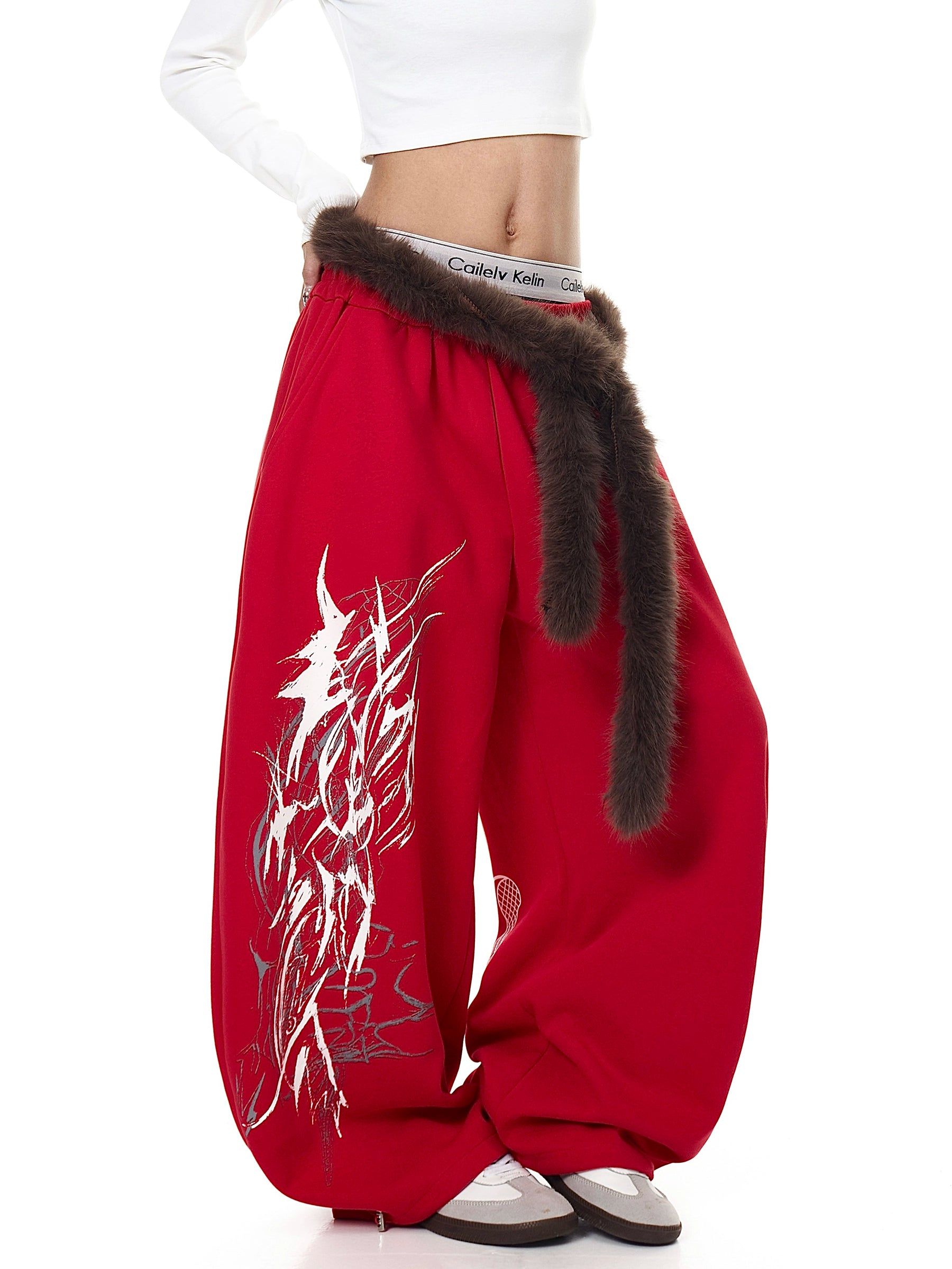 BLACKLISTS Vintage Plush Belt Scimitar Sweatpants