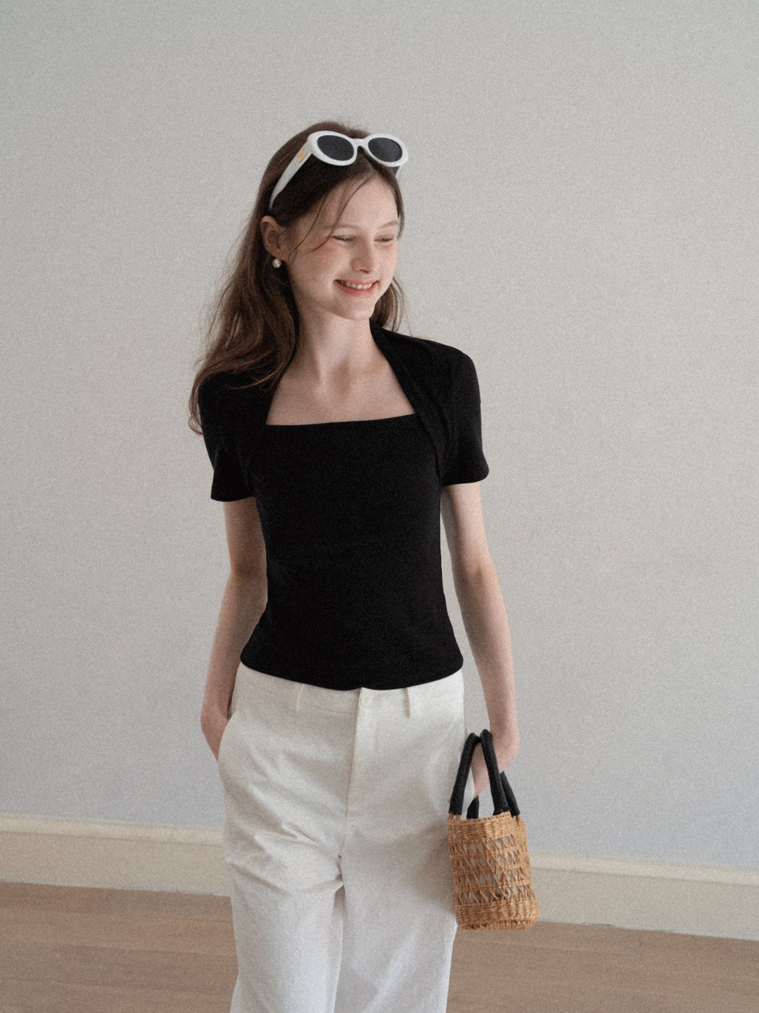 EGGKA Fake Two Pieces Slim Square Collar Slim Tee