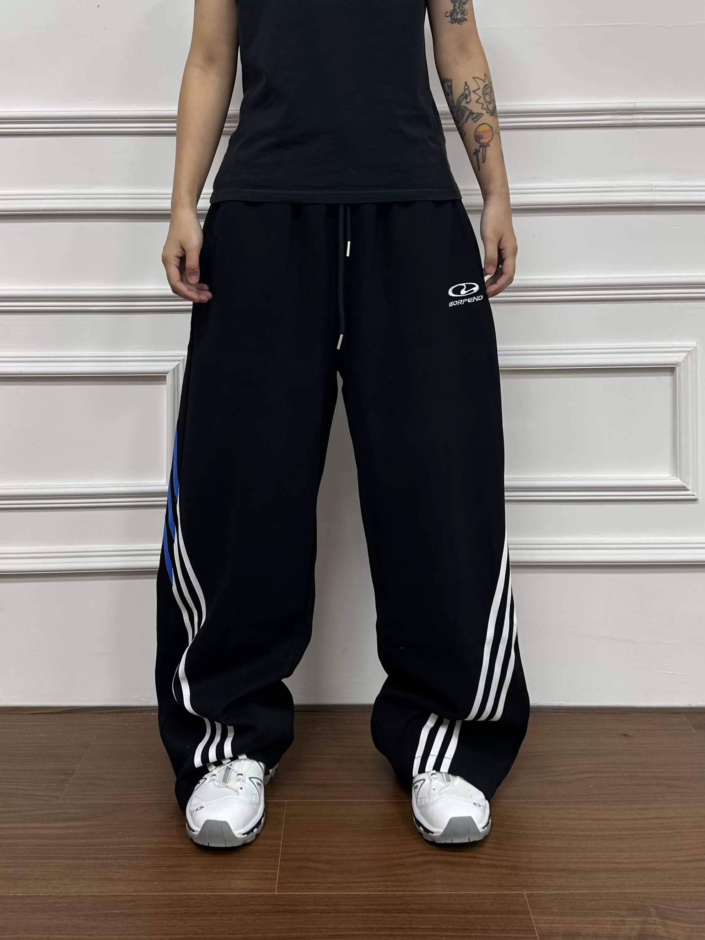 BeOurRule Vintage Straight Contrast Three-Bar Splicing Wide Leg Casual Pants