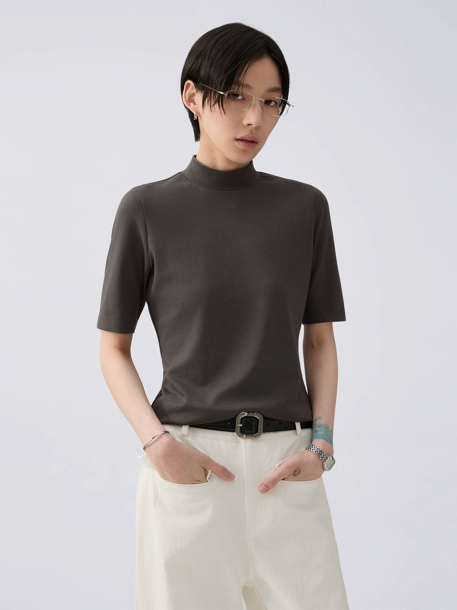 Sameuoo Small Turtleneck Shoulder Tee