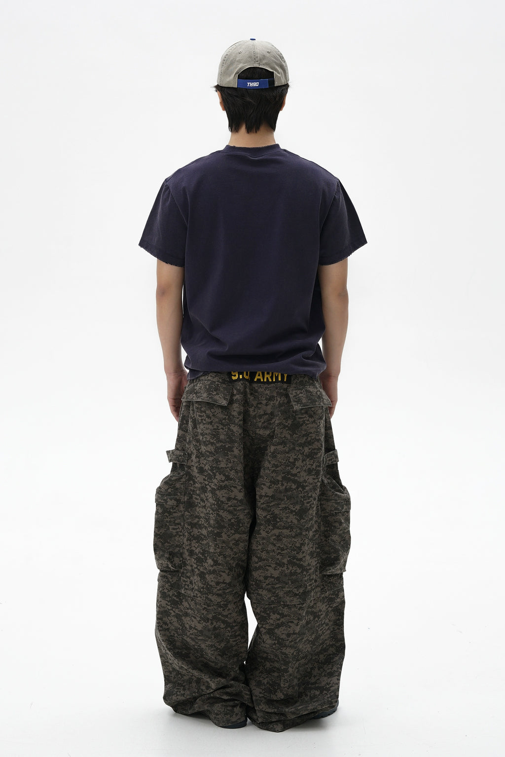 TH90 Rabbit Astronaut ID Card Destruction Print Tee