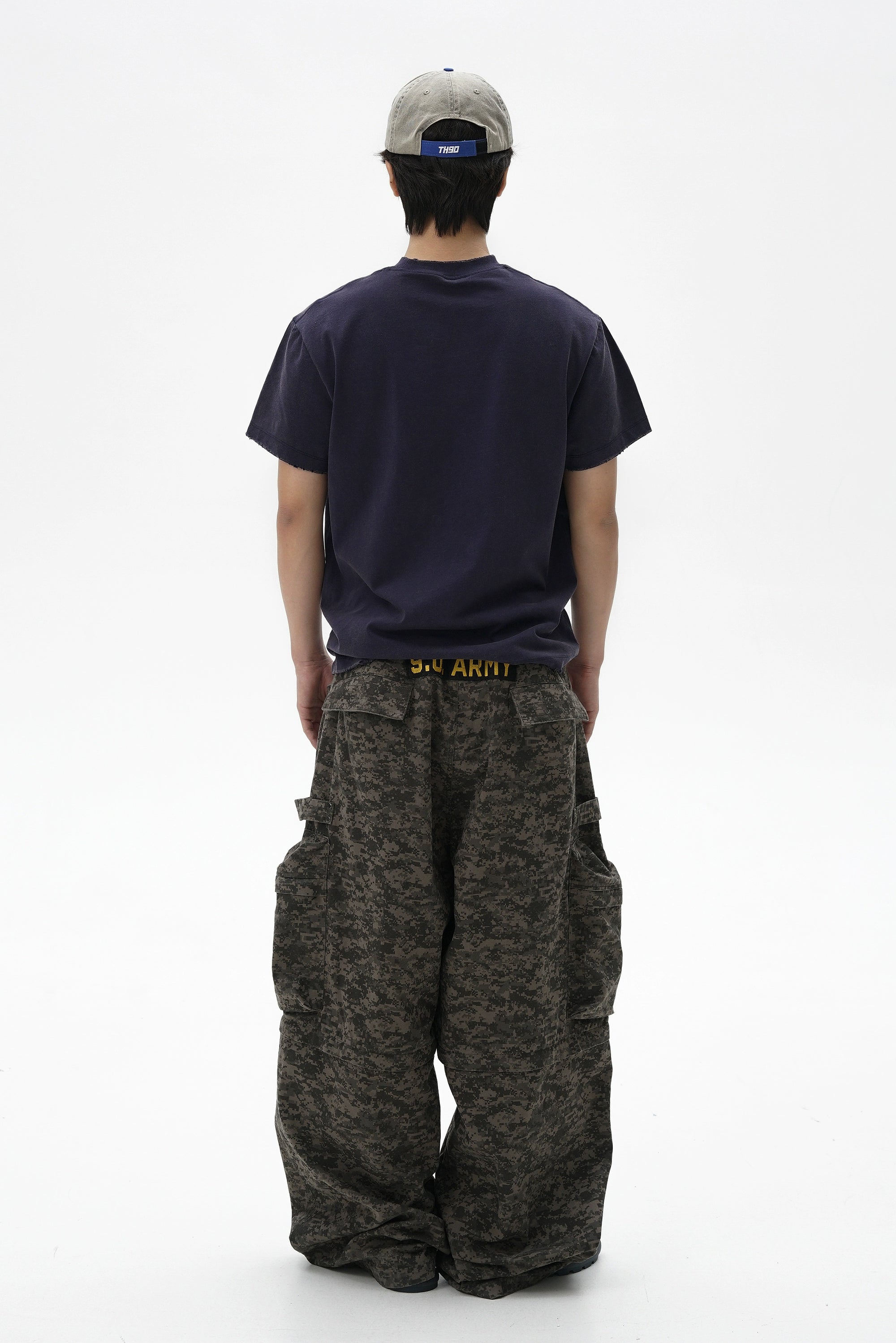 TH90 Rabbit Astronaut ID Card Destruction Print Tee