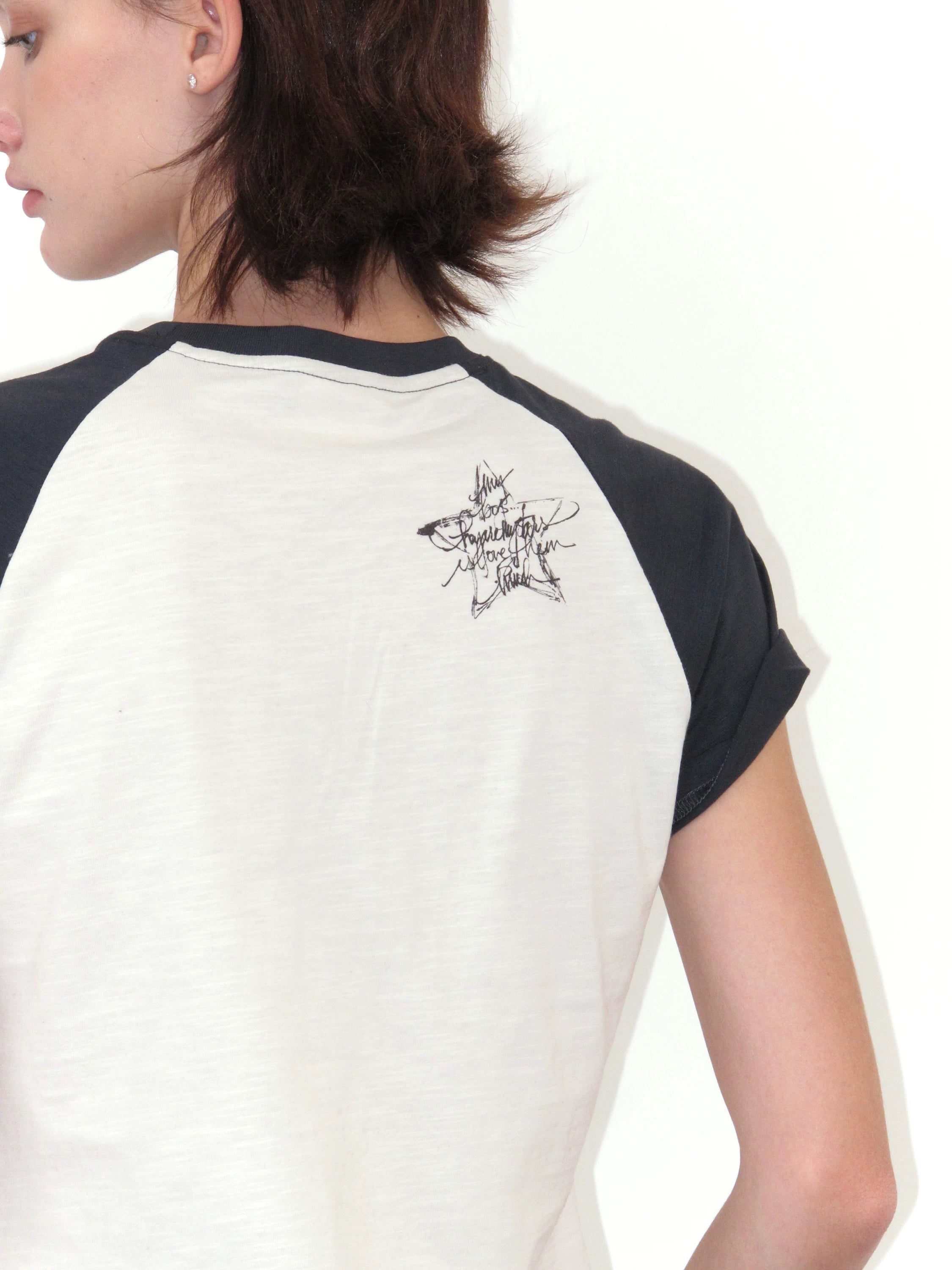 NOT UGLY Splicing Shoulder Sleeve Slim Tee