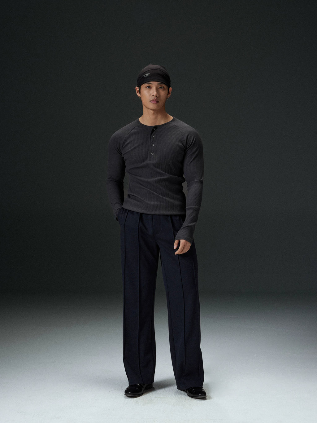 AFTERGLOW Slim Fit High Elastic Bottom Long Sleeve