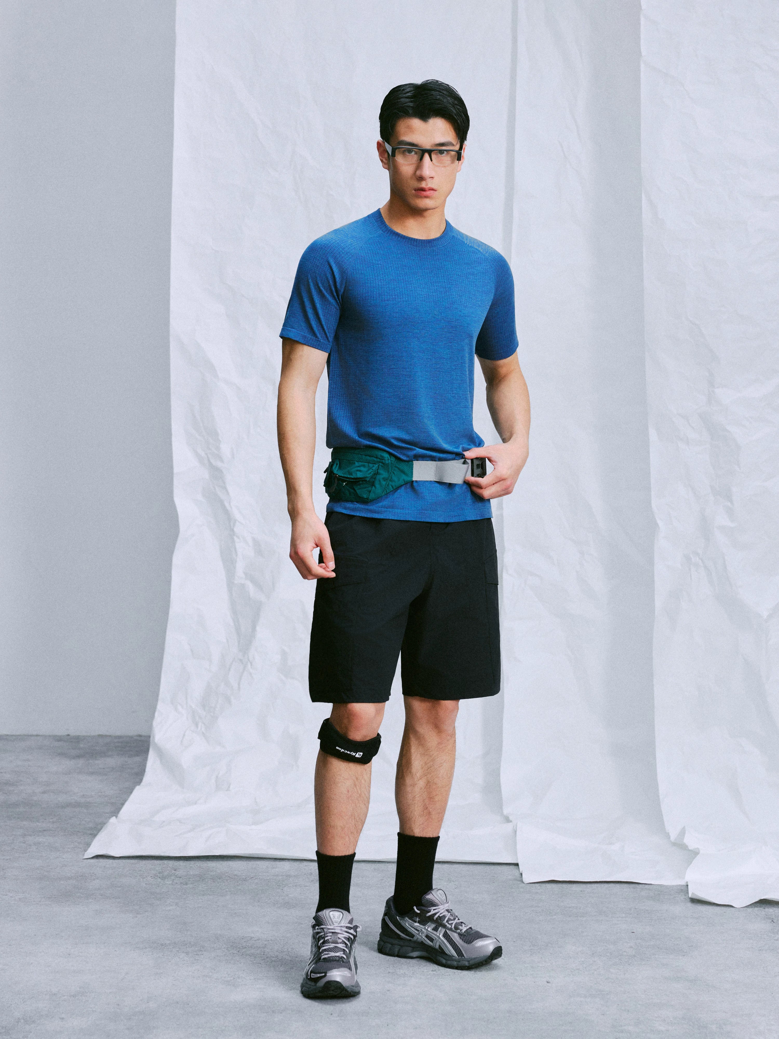 NO LOGO Lightweight and Breathable Multi-pocket Shorts