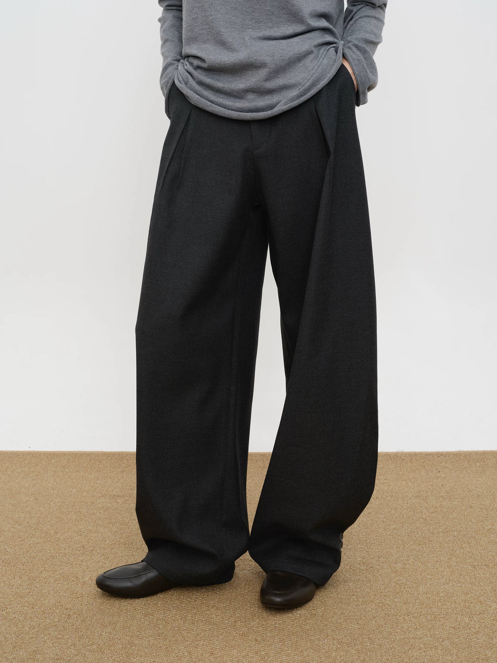 COLN Loose Trousers Scimitar Pants