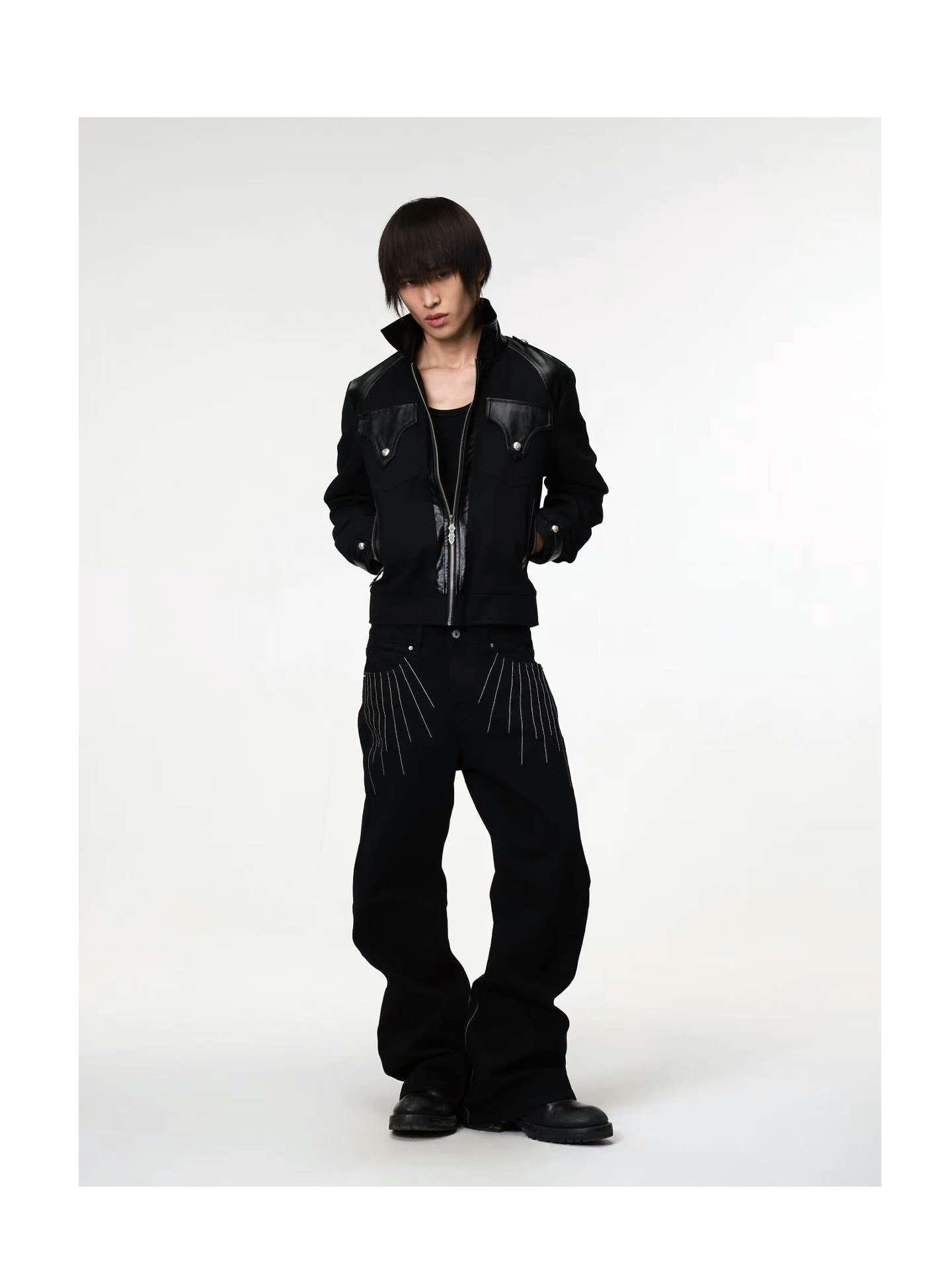 DETW Three-dimensional Line Embroidered Stacked Jeans