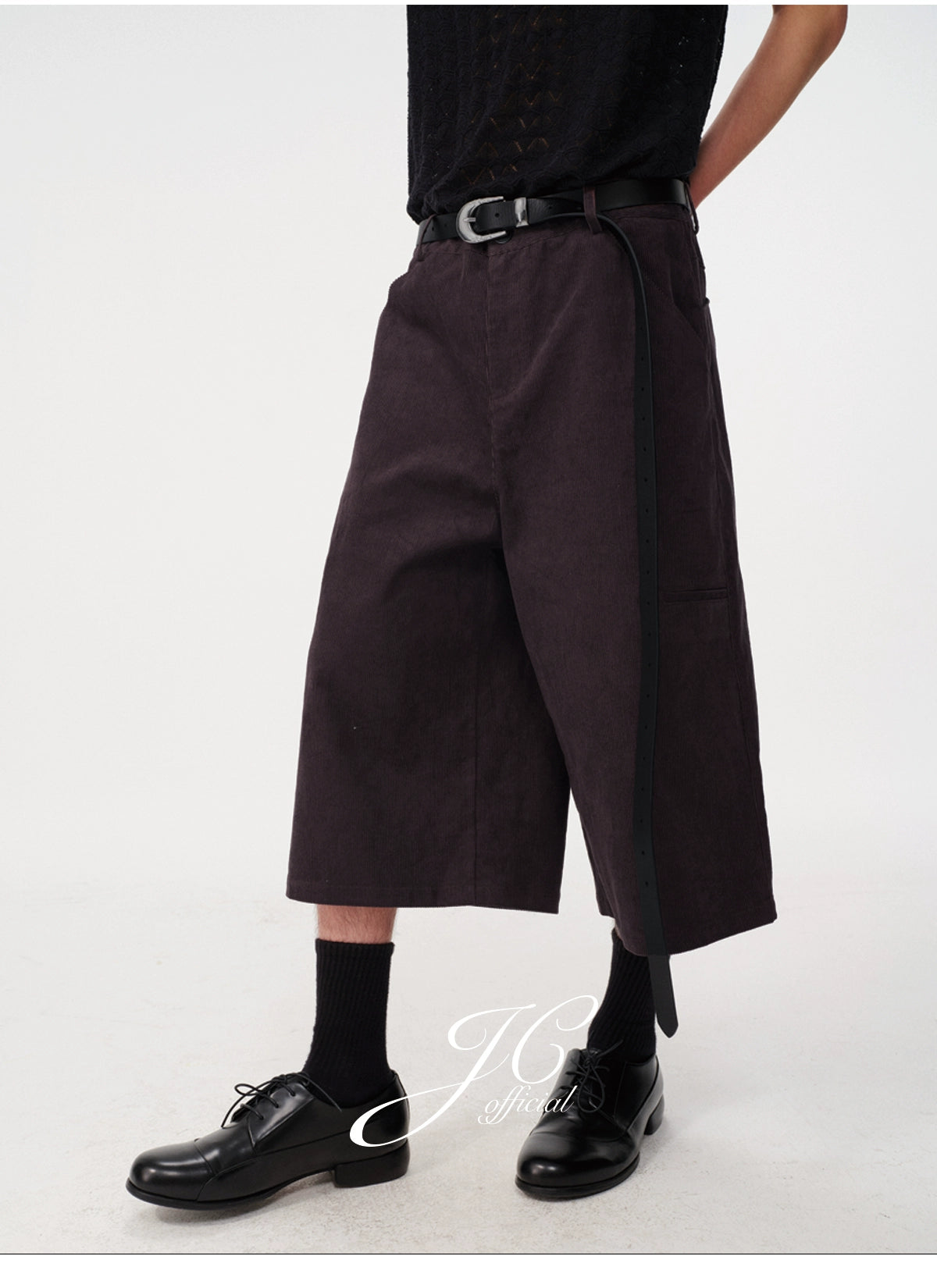 JCAESAR Striped Corduroy Cropped Pants