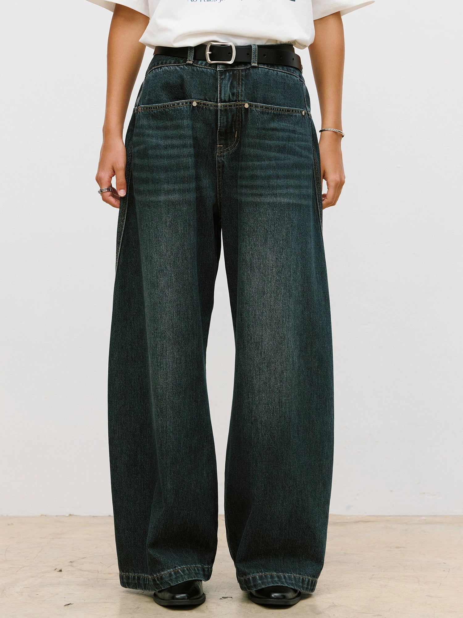 LR MADE Contrast Rivet Scimitar Jeans