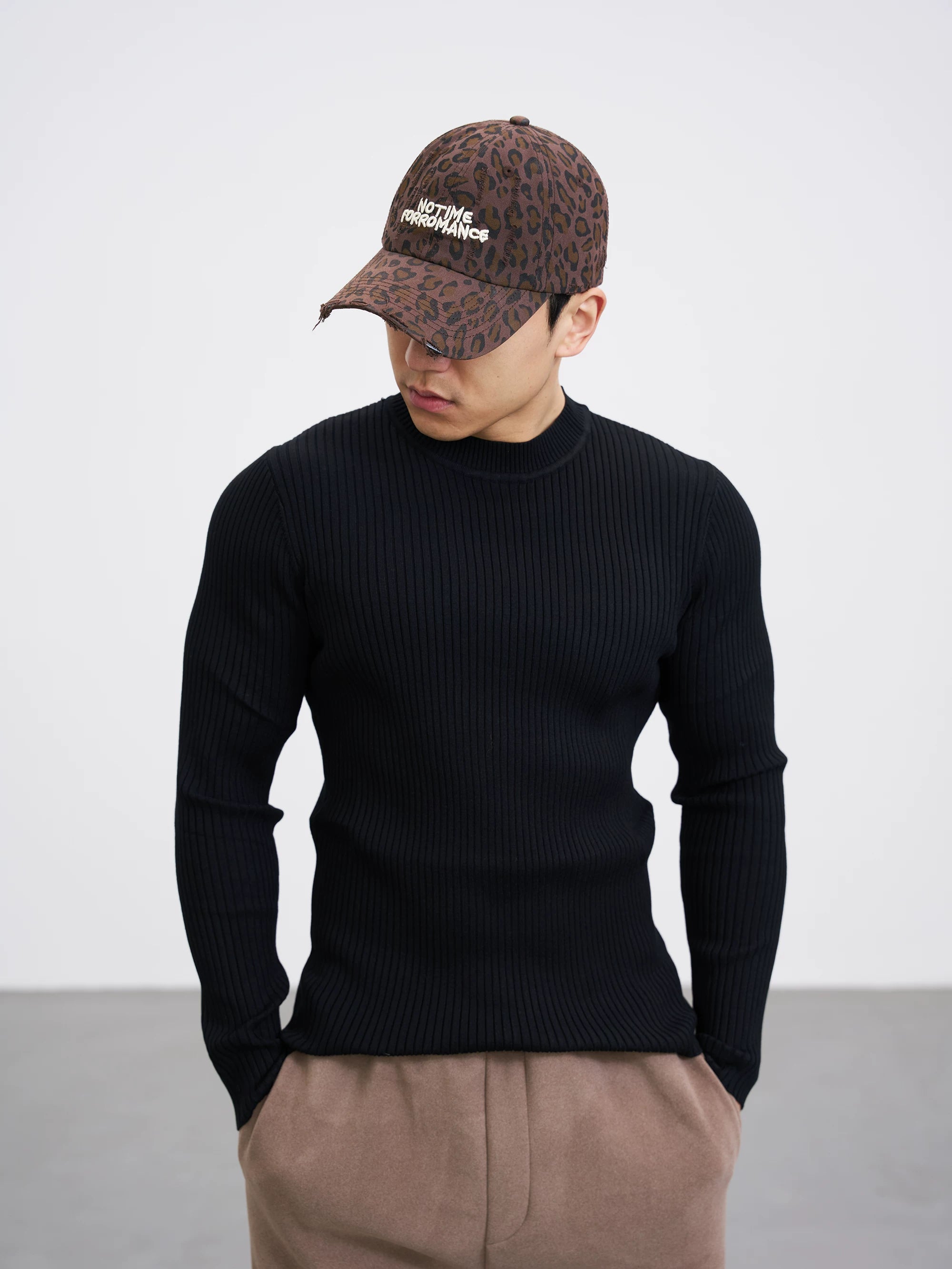 GTAL Striped Anti-Pilling Solid Color Slim-Fit Knitted Sweater Long Sleeves