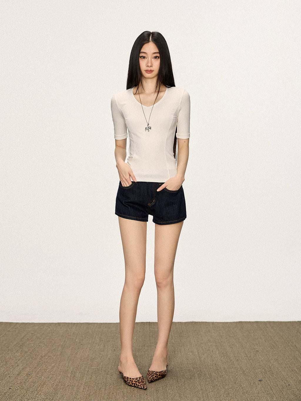 Cherry Melody Slim V Neck Mid Sleeve Tee