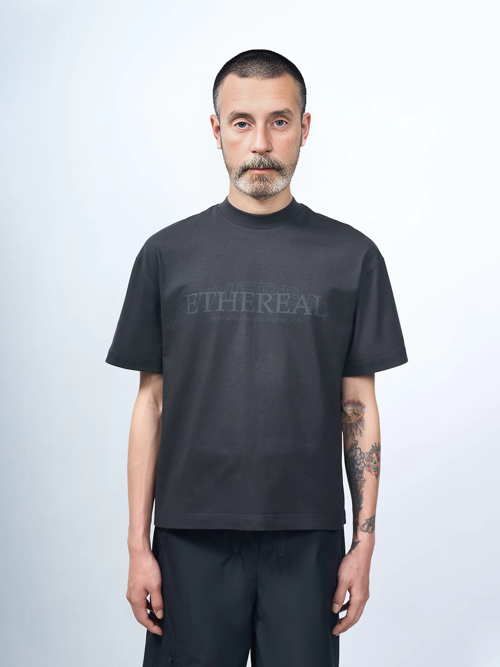 ETHEREAL PRODUCTION  Small Neckline Basic Short Alphabet Printed Tee