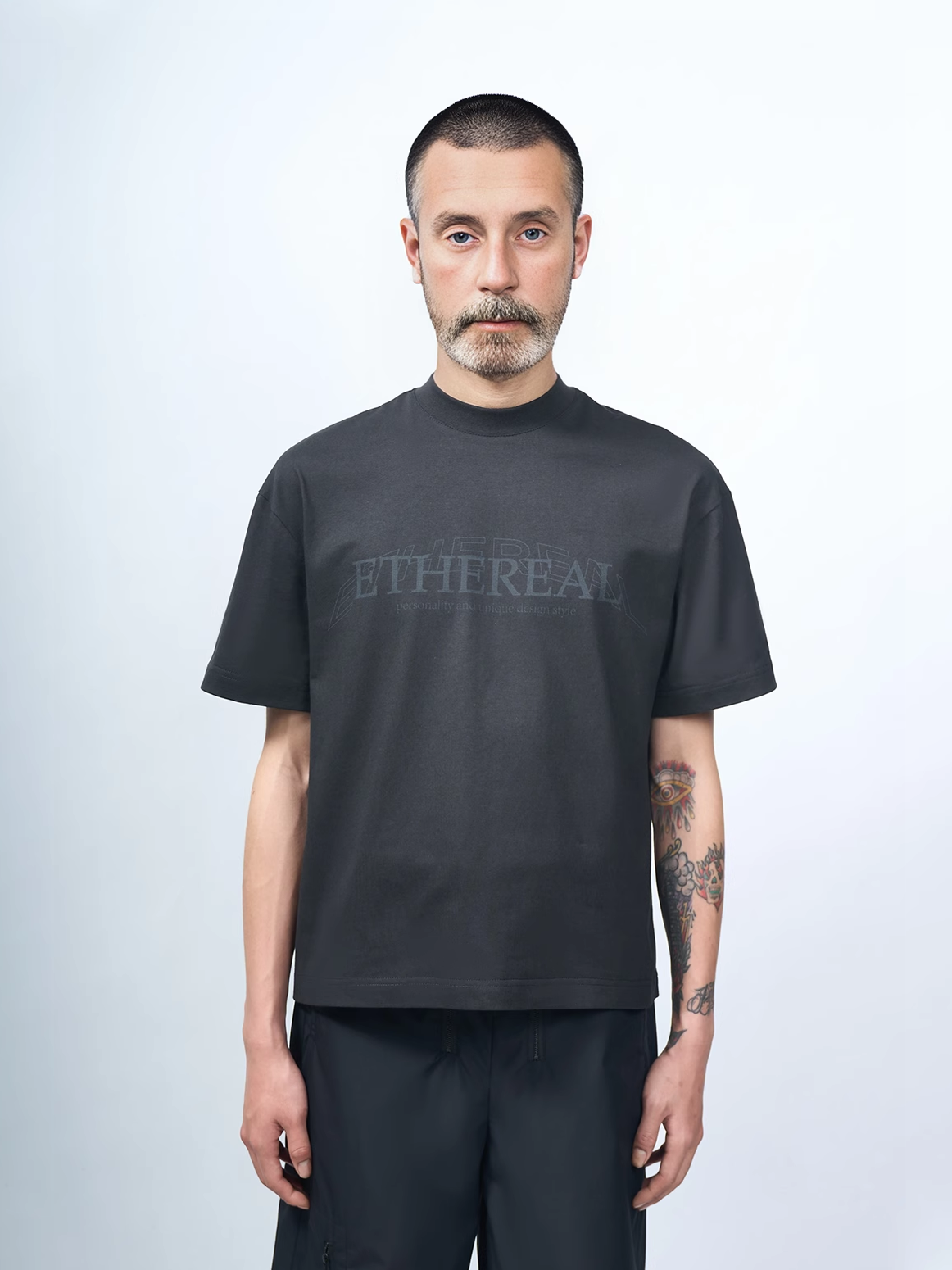 ETHEREAL PRODUCTION  Small Neckline Basic Short Alphabet Printed Tee