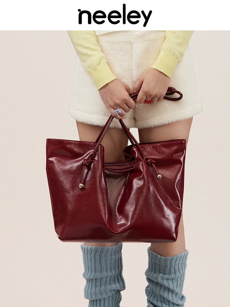 Neeley Commuter Versatile Large Capacity Shoulder Bag