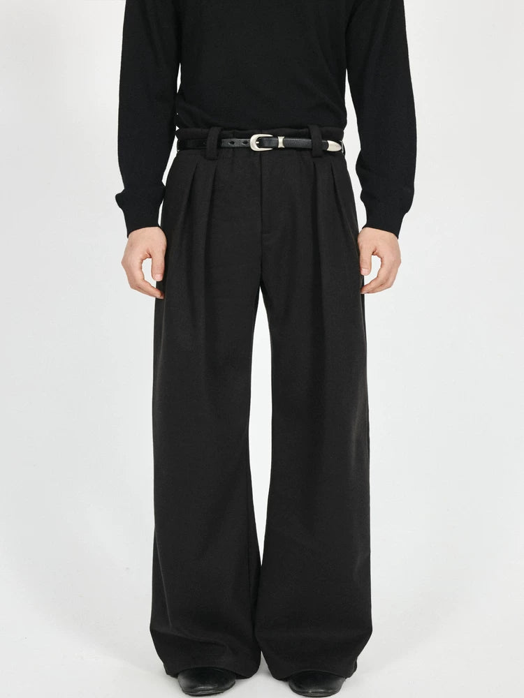 Stay The Night Pleated A-shaped Slightly Wide Trousers