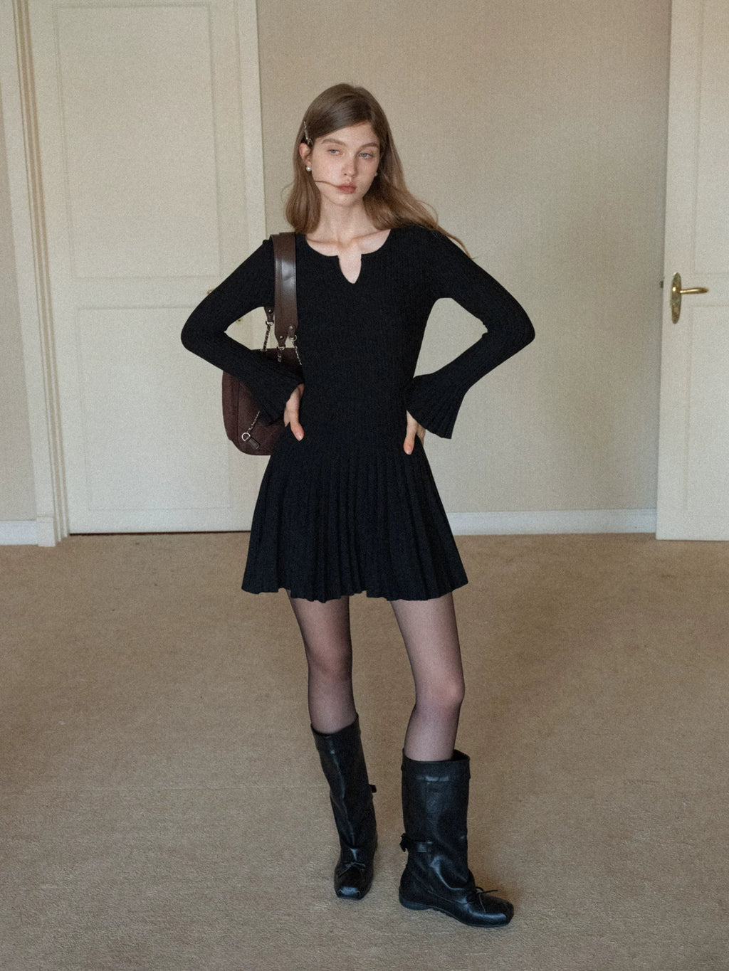 EGGKA V-neck Flared Sleeve Pit Strip Wool Dress