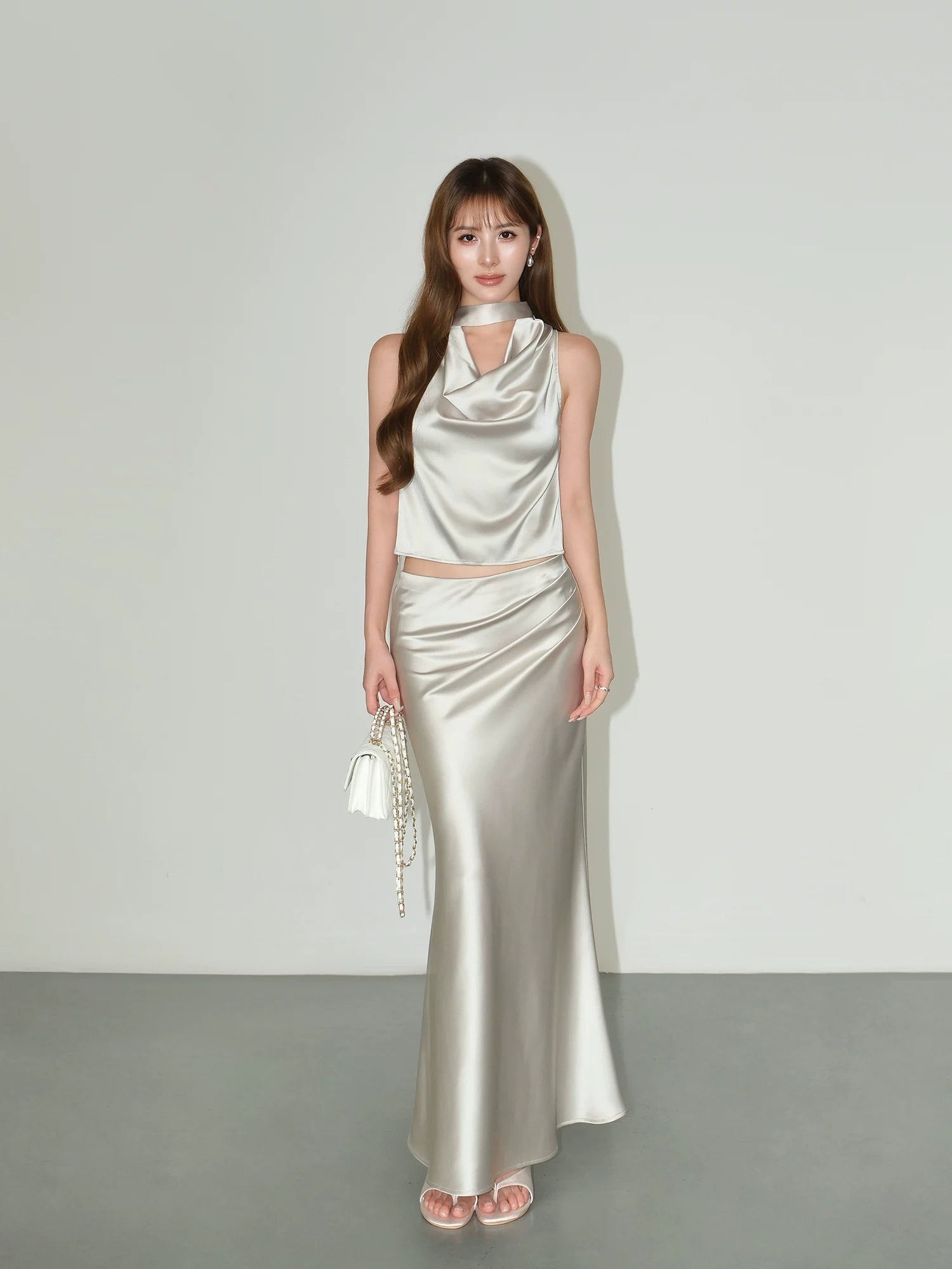NEVA HU Satin Neck Vest Pinch Pleated Fishtail Skirt Set
