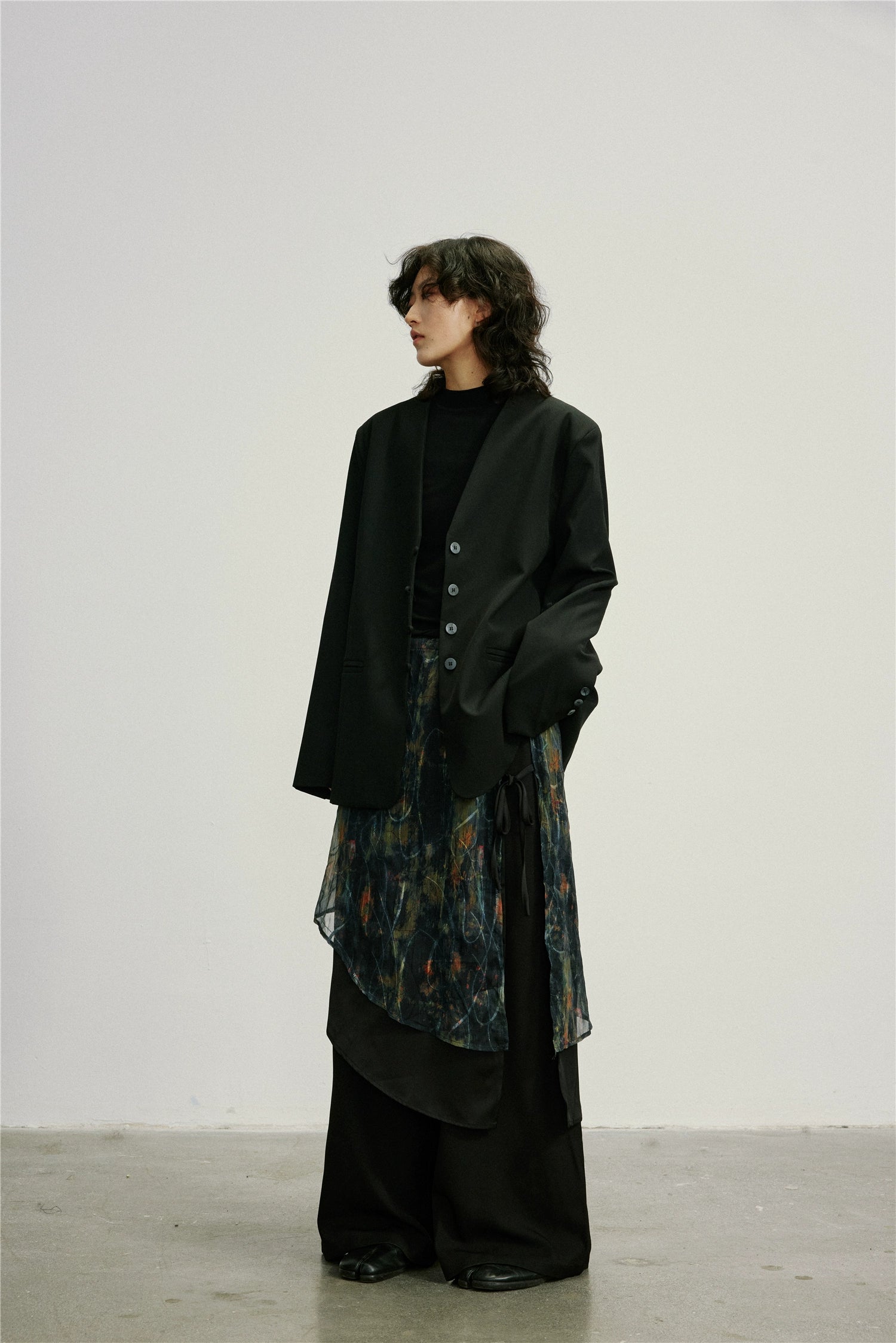 SUNYVONNE Versatile Medium and Long Stacked Fart Curtain Apron