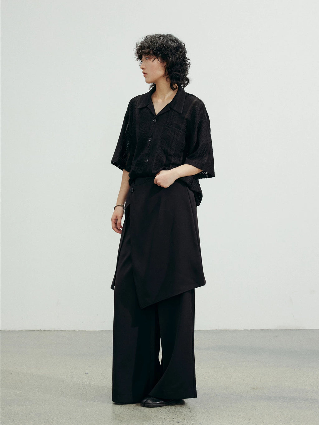 SUNYVONNE Rhombus Hollow Loose Short Sleeve Shirt
