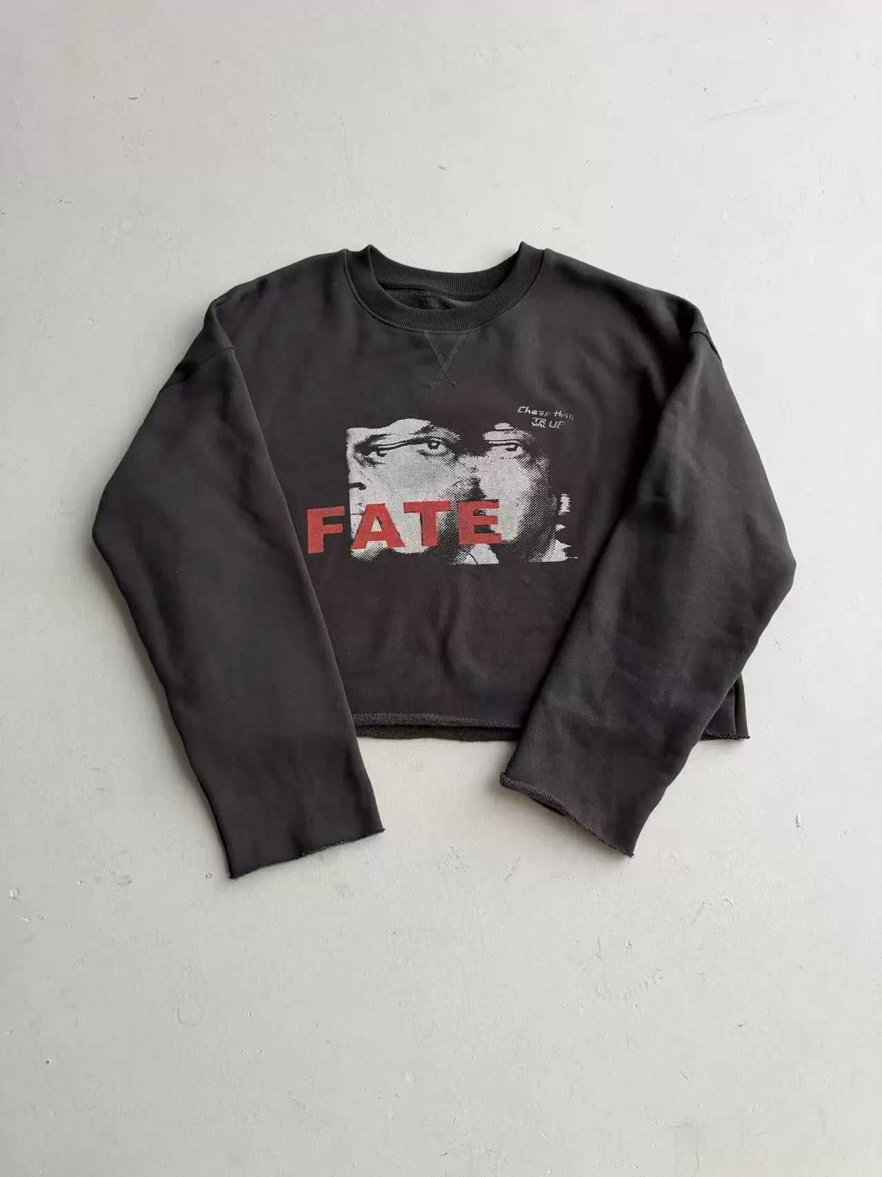 CENSMADE Retro Portrait Print Loose Sweater