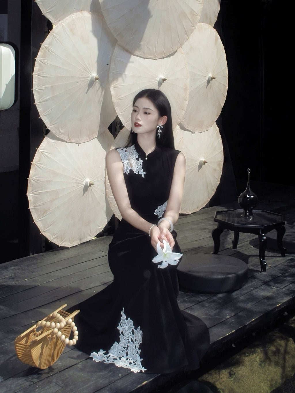 ZIHE Lace Appliqué Knit Dress