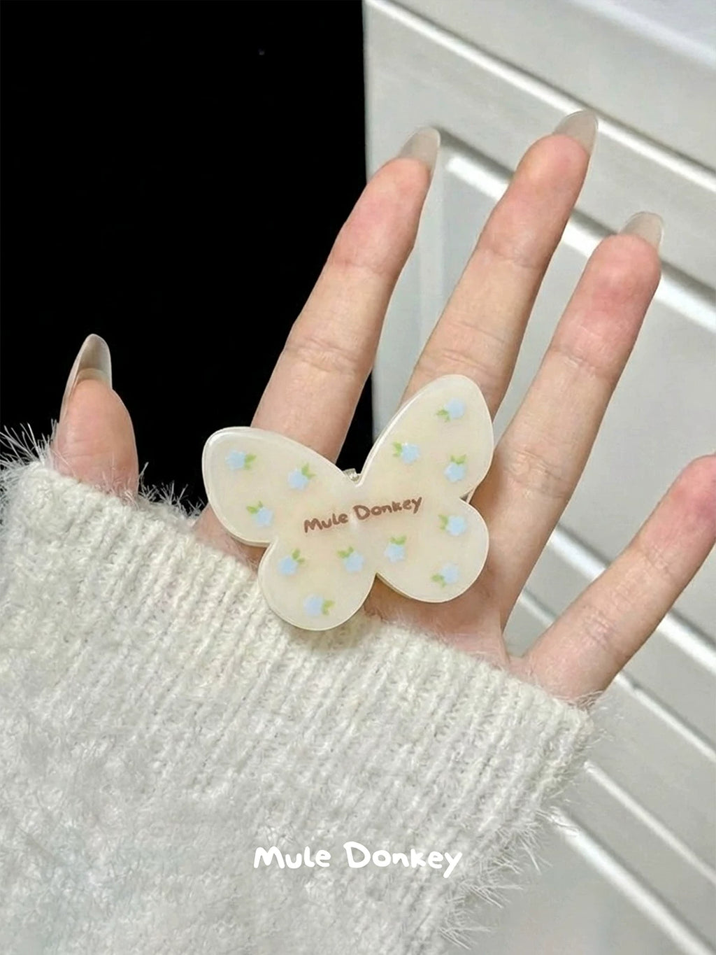 Mule Donkey White Floral Butterfly Hairpin