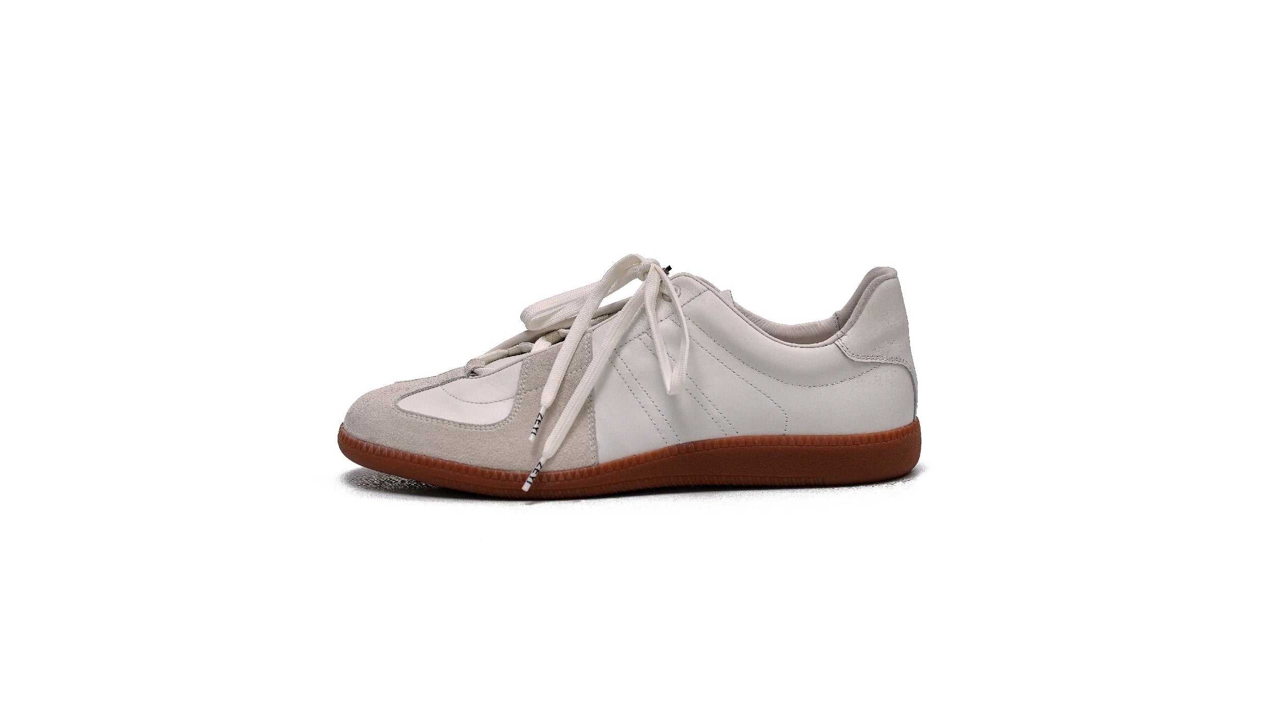 TERRAKOO Retro Leather Classic Versatile Casual Training Shoes