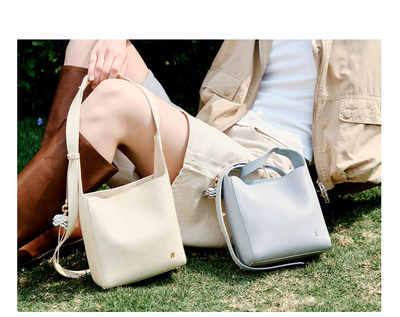 La Festin Niche Leather Messenger Bag