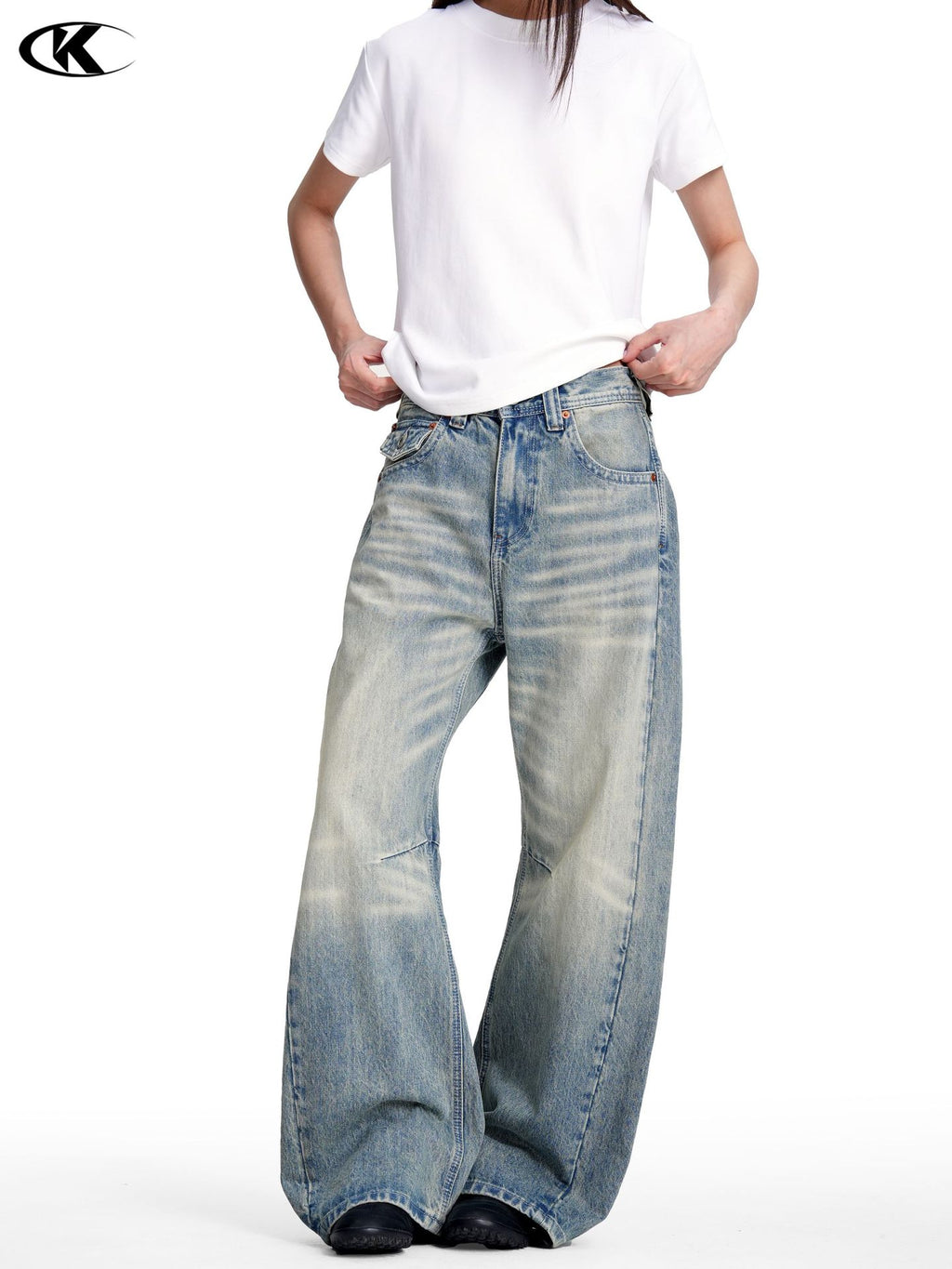 11KN Retro Loose Old Polished White Jeans
