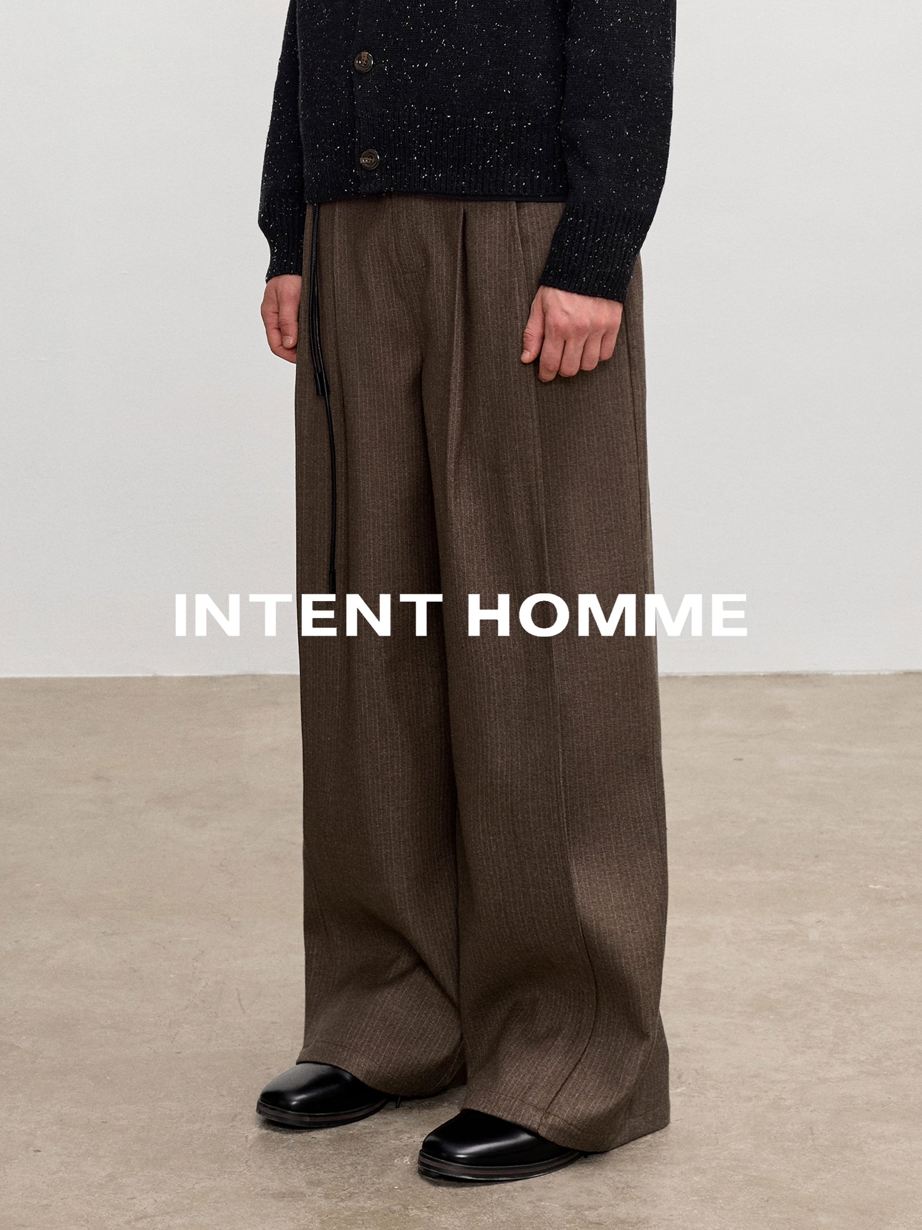 INTENT Dark Pattern Pull Structure Pleated Trousers