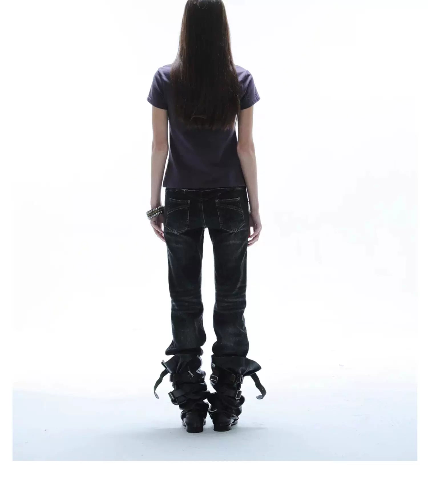 DoublePunch Vintage Embroidered Metal Buckle Slim Tee