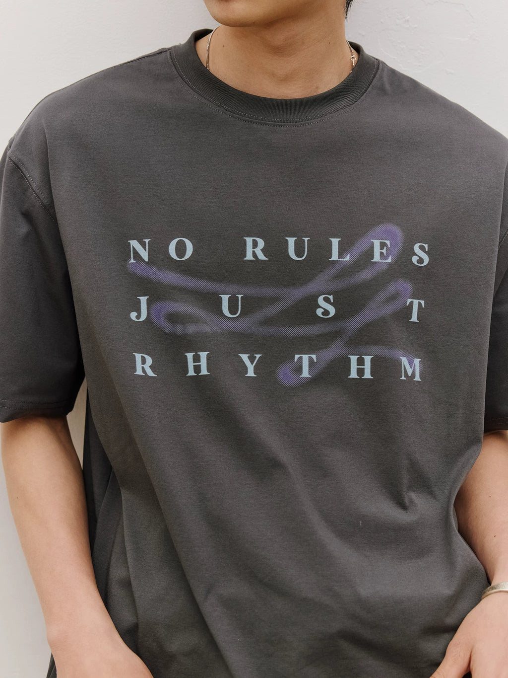 LR Cool Unreal Line Print Tee